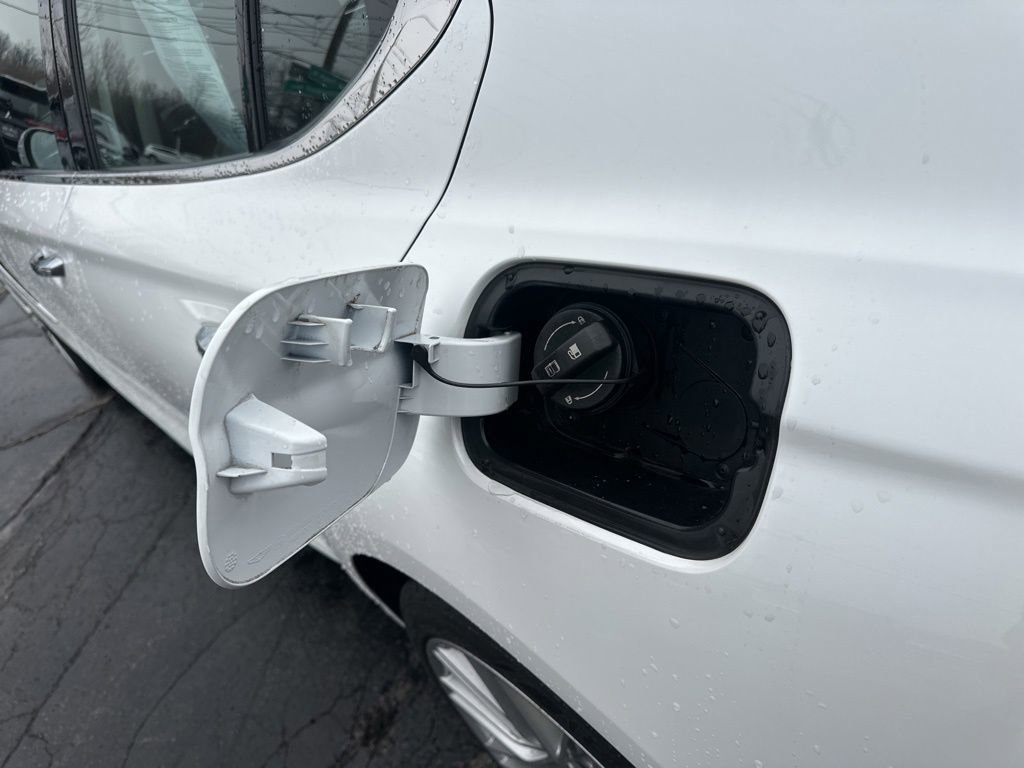 Used 2020 Genesis G70 2.0T image 42