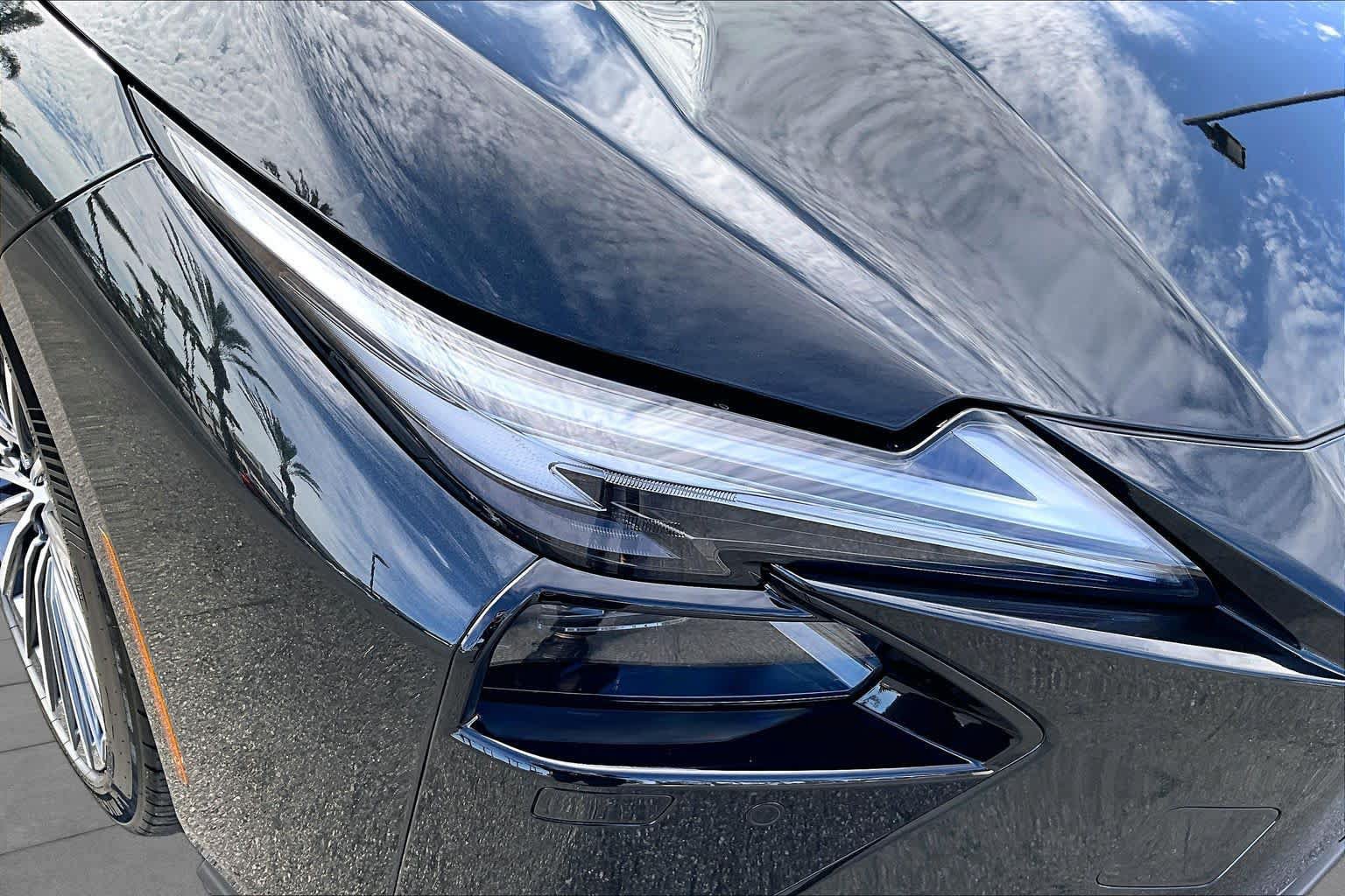New 2026 Lexus ES 350e FWD image 21