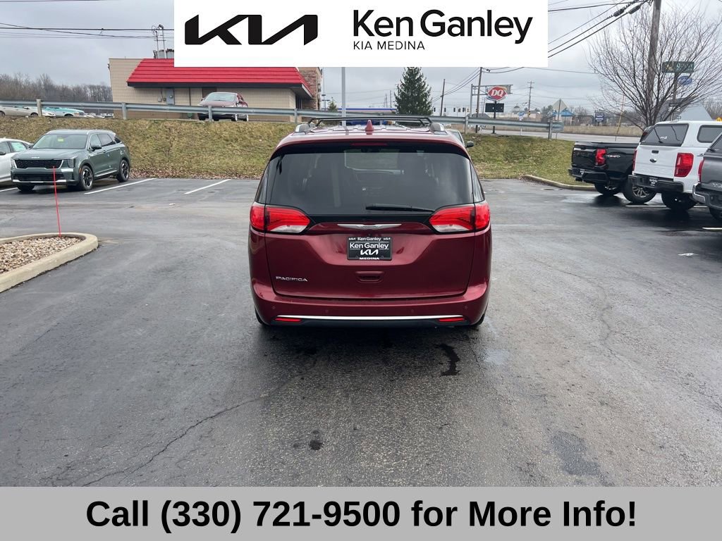 Used 2017 Chrysler Pacifica Touring-L Plus w/ Advanced Safetytec Group image 12