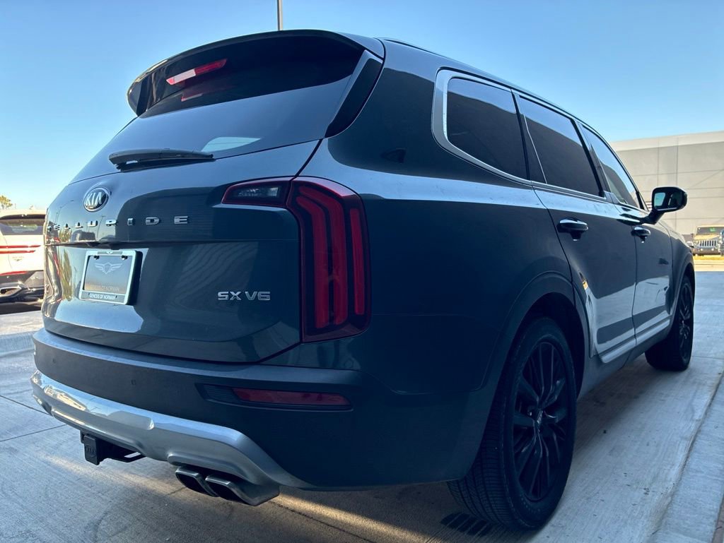 Used 2020 Kia Telluride SX w/ Towing Package FWD image 4