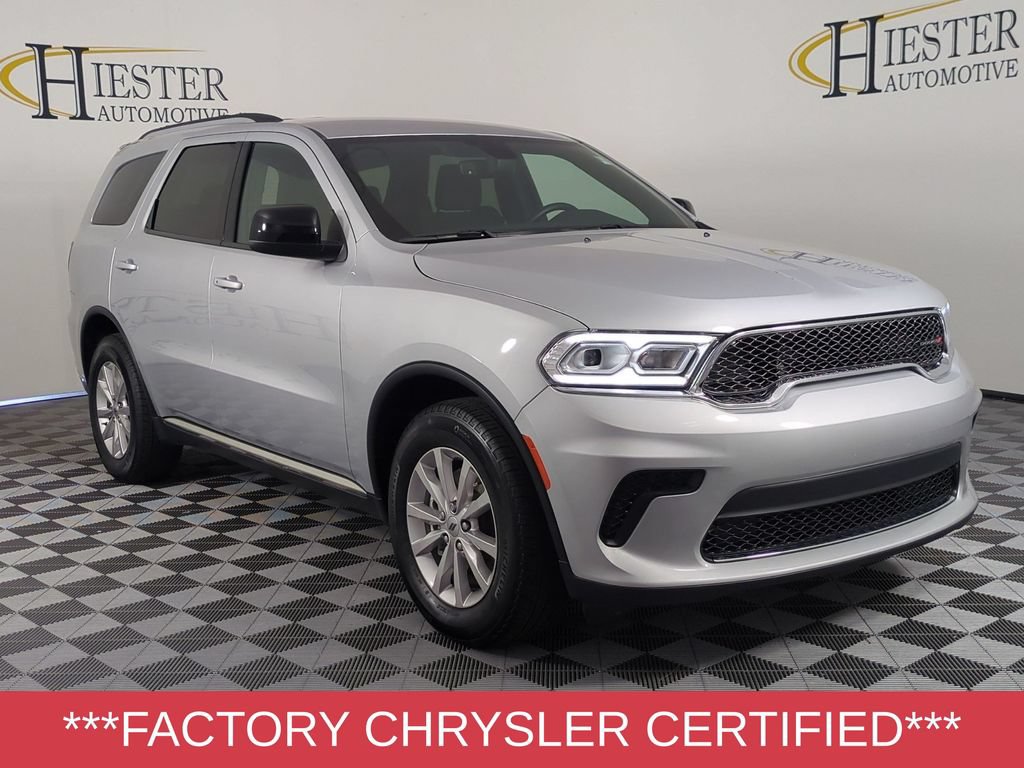 Certified 2024 Dodge Durango SXT w/ 3rd Row Seating Group RWD image 2