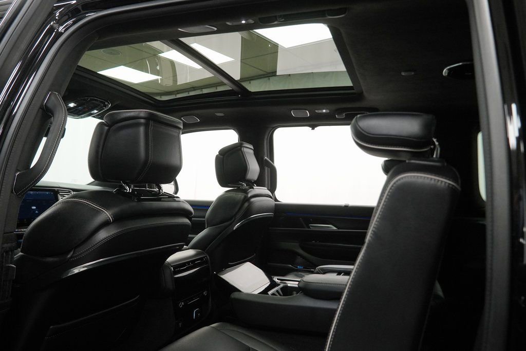 Certified 2024 Jeep Grand Wagoneer Series II w/ Quick Order Packagew 28T image 29