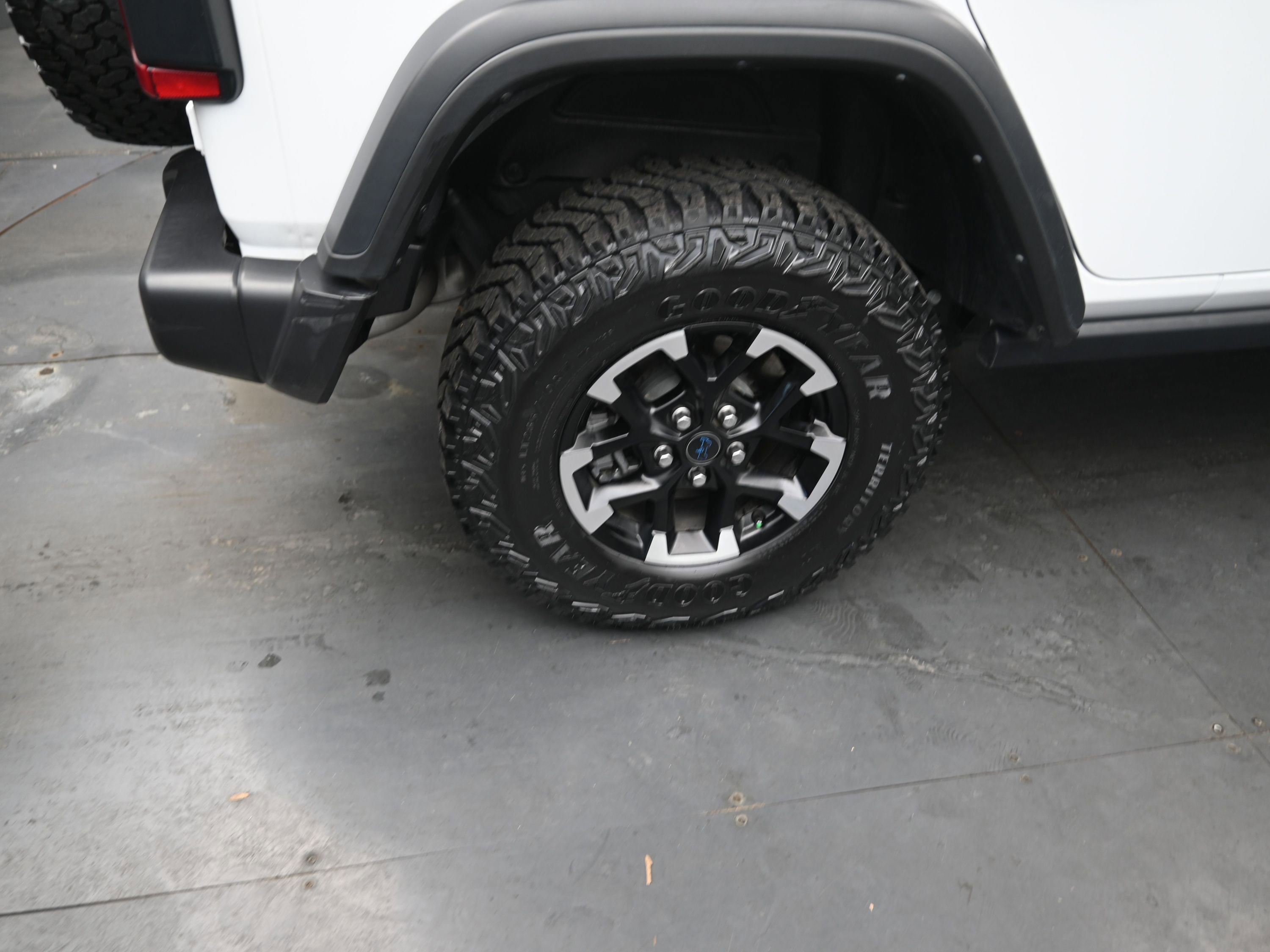 Used 2024 Jeep Wrangler Unlimited Rubicon 4xe image 11