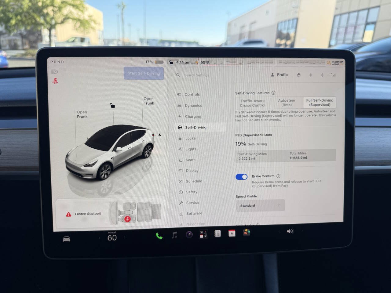 Used 2022 Tesla Model Y Long Range AWD/4WD image 15