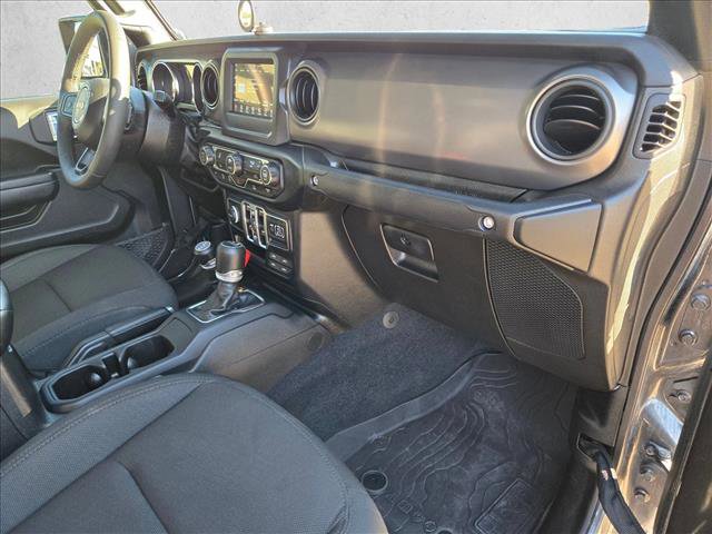 Used 2023 Jeep Gladiator Willys image 21