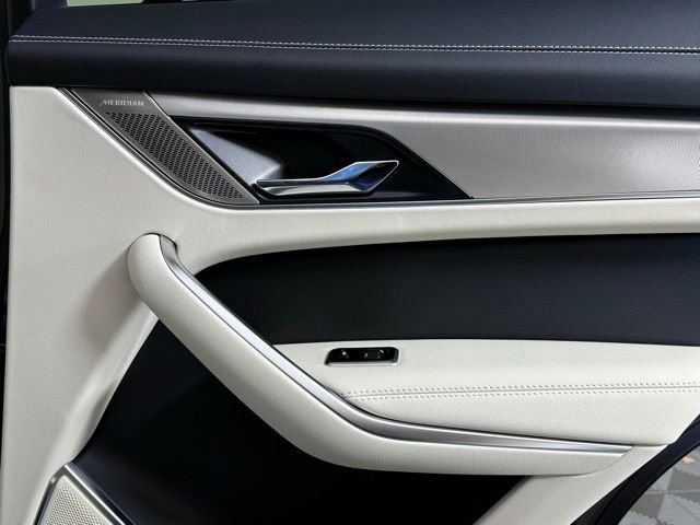 Certified 2026 Jaguar F-PACE R-Dynamic S AWD/4WD image 35