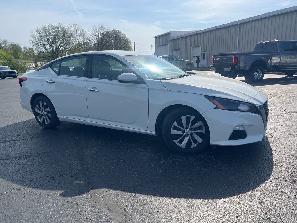 Used 2022 Nissan Altima 2.5 S image 2