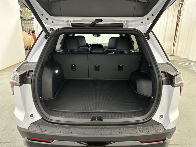 New 2027 Chevrolet Equinox RS w/ Safety and Technology Package AWD/4WD image 21