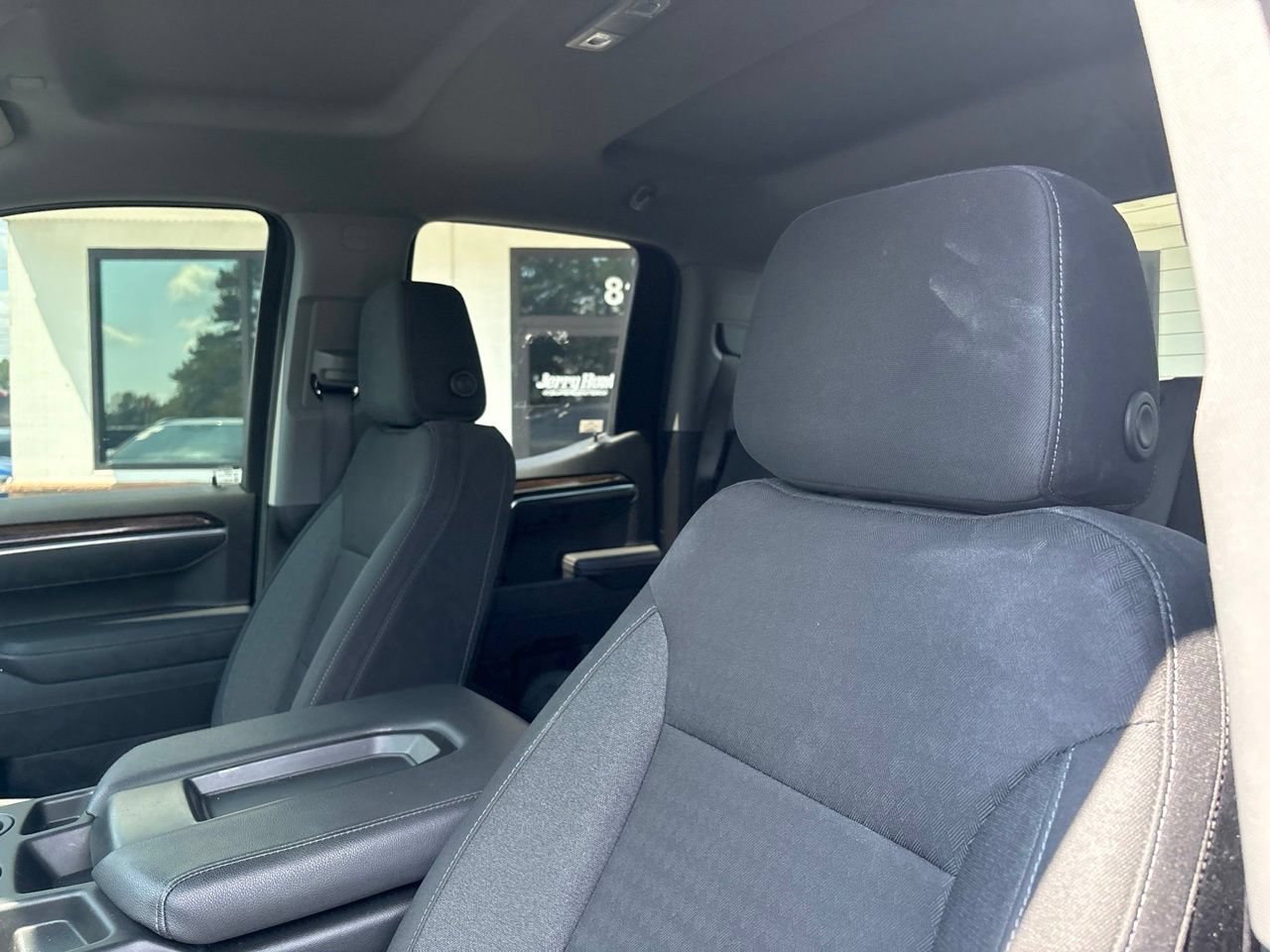 Used 2025 GMC Sierra 1500 Elevation AWD/4WD image 3