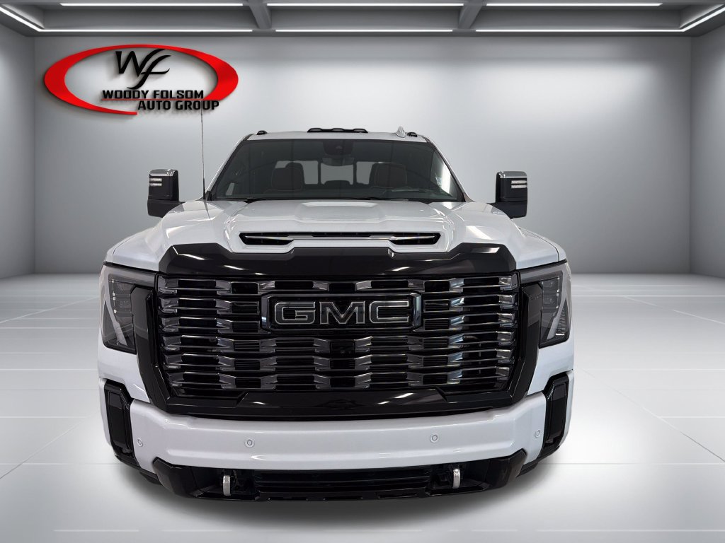 New 2026 GMC Sierra 3500 Denali Ultimate AWD/4WD image 2