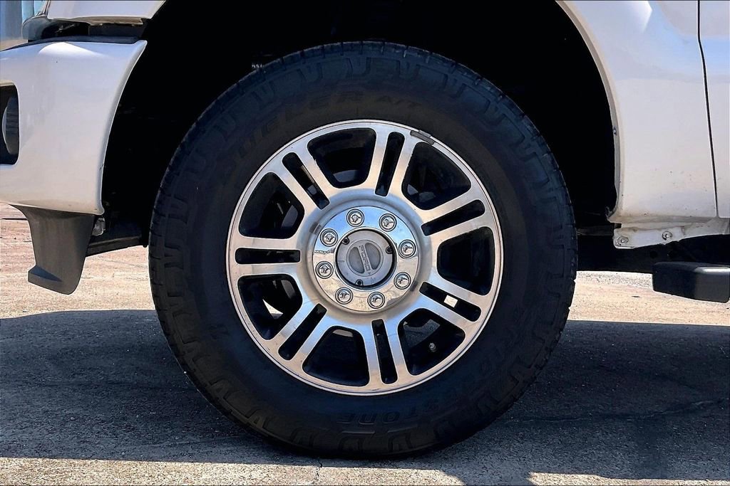 Used 2016 Ford F250 Platinum w/ FX4 Off-Road Package AWD/4WD image 35