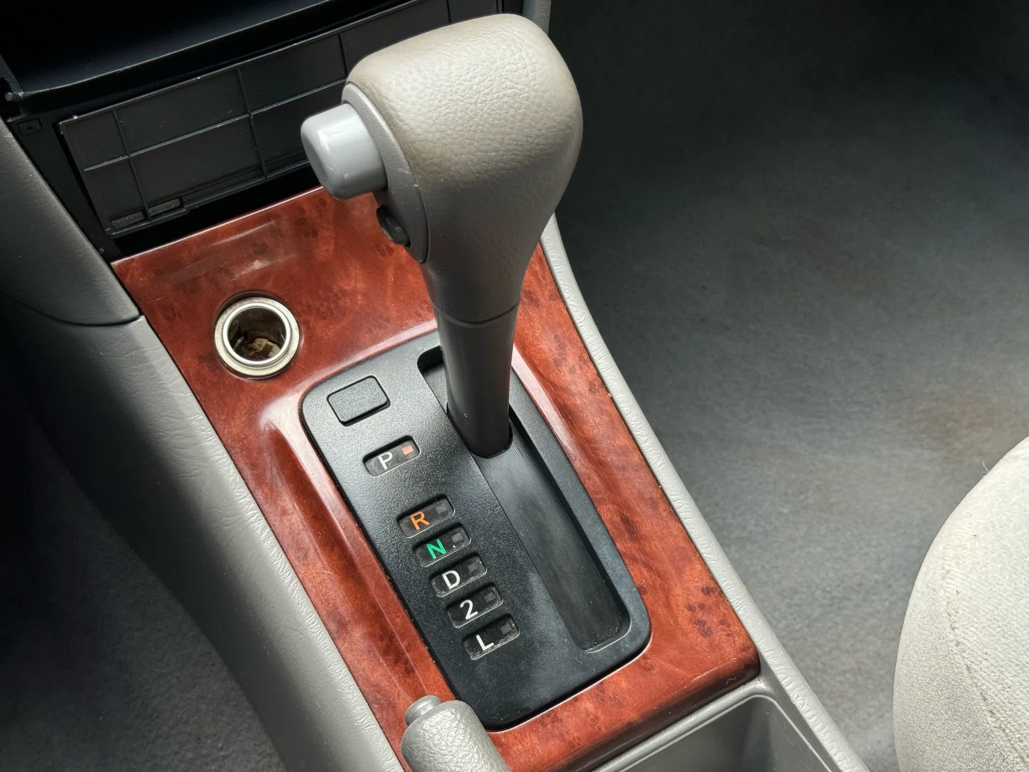 Used 2005 Toyota Corolla LE image 30