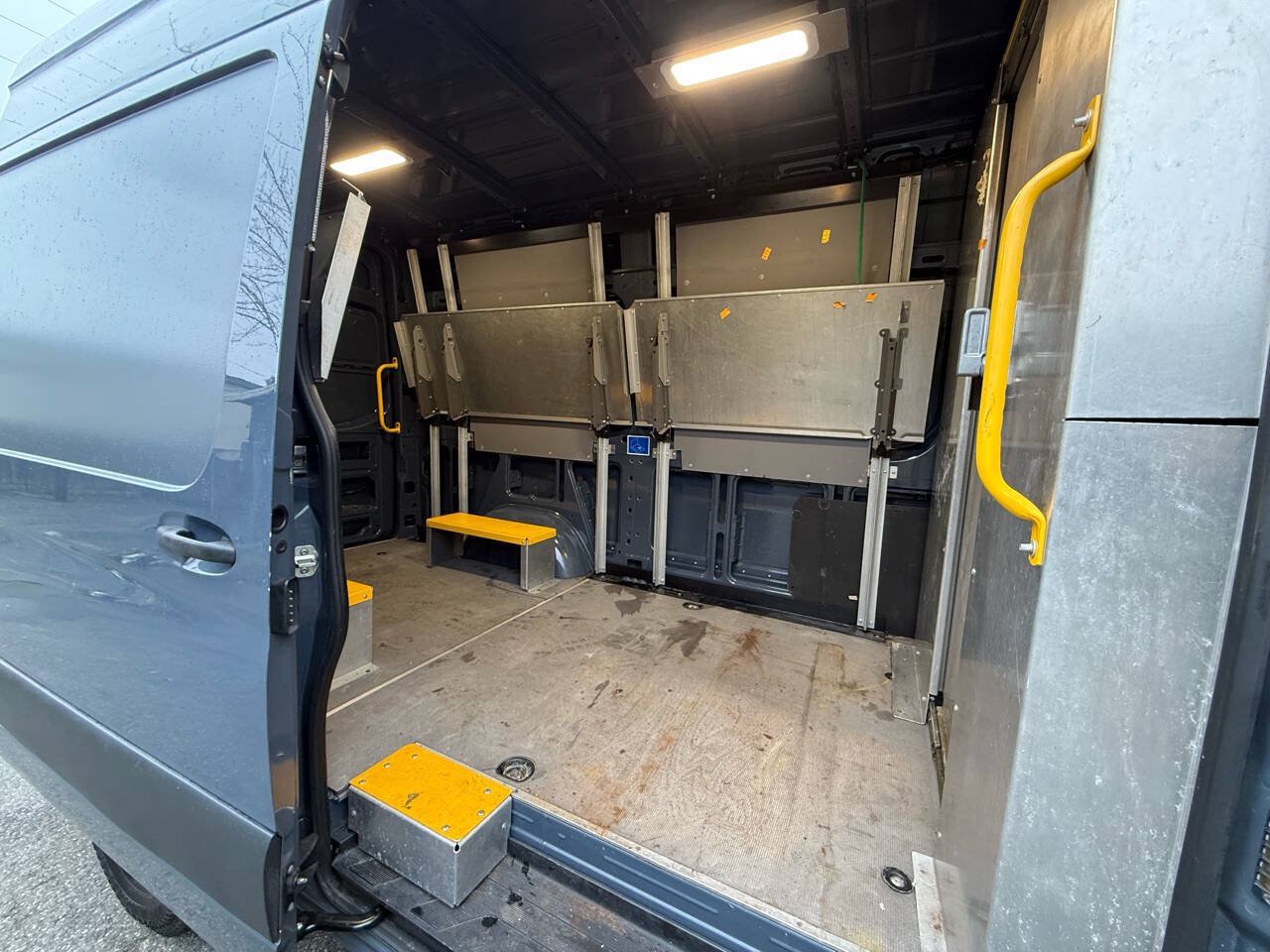 Used 2019 Mercedes-Benz Sprinter 144 image 8