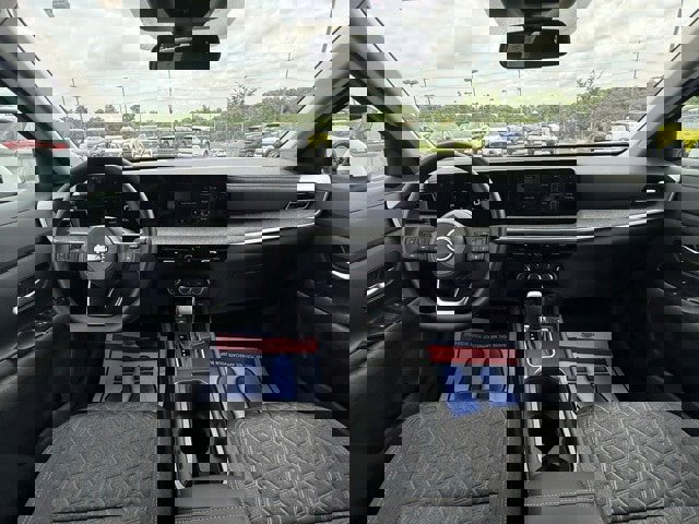 New 2025 Nissan Kicks SV image 17