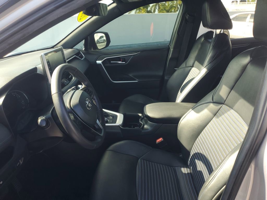 Used 2022 Toyota RAV4 XSE image 15