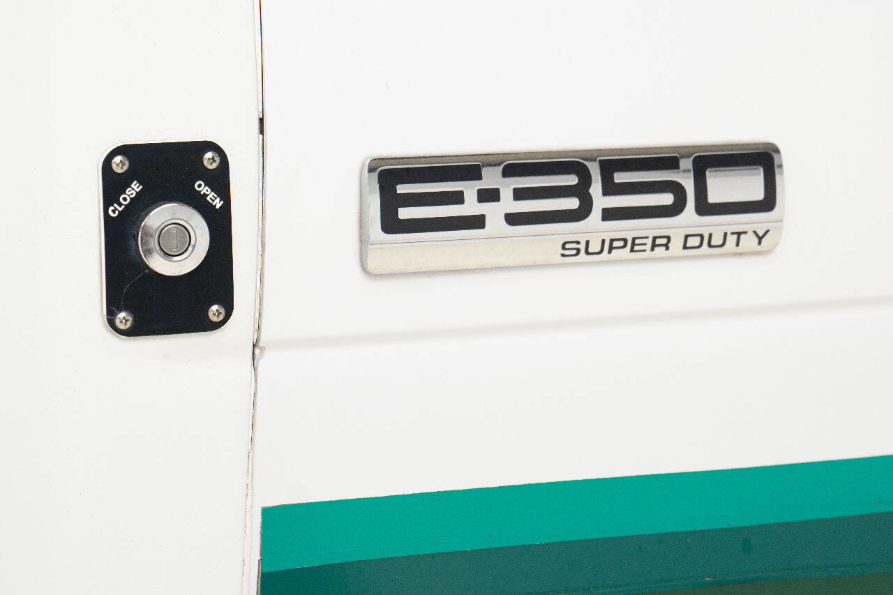 Used 2016 Ford E-350 and Econoline 350 Super Duty w/ Shuttle Bus Prep Package image 31