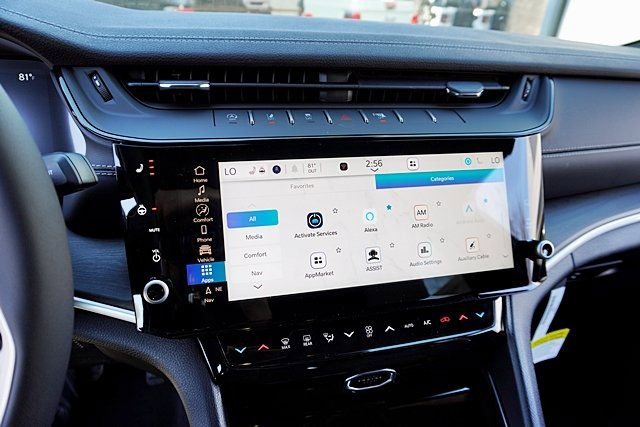 New 2026 Jeep Grand Cherokee Limited w/ Luxury Tech Group II image 31