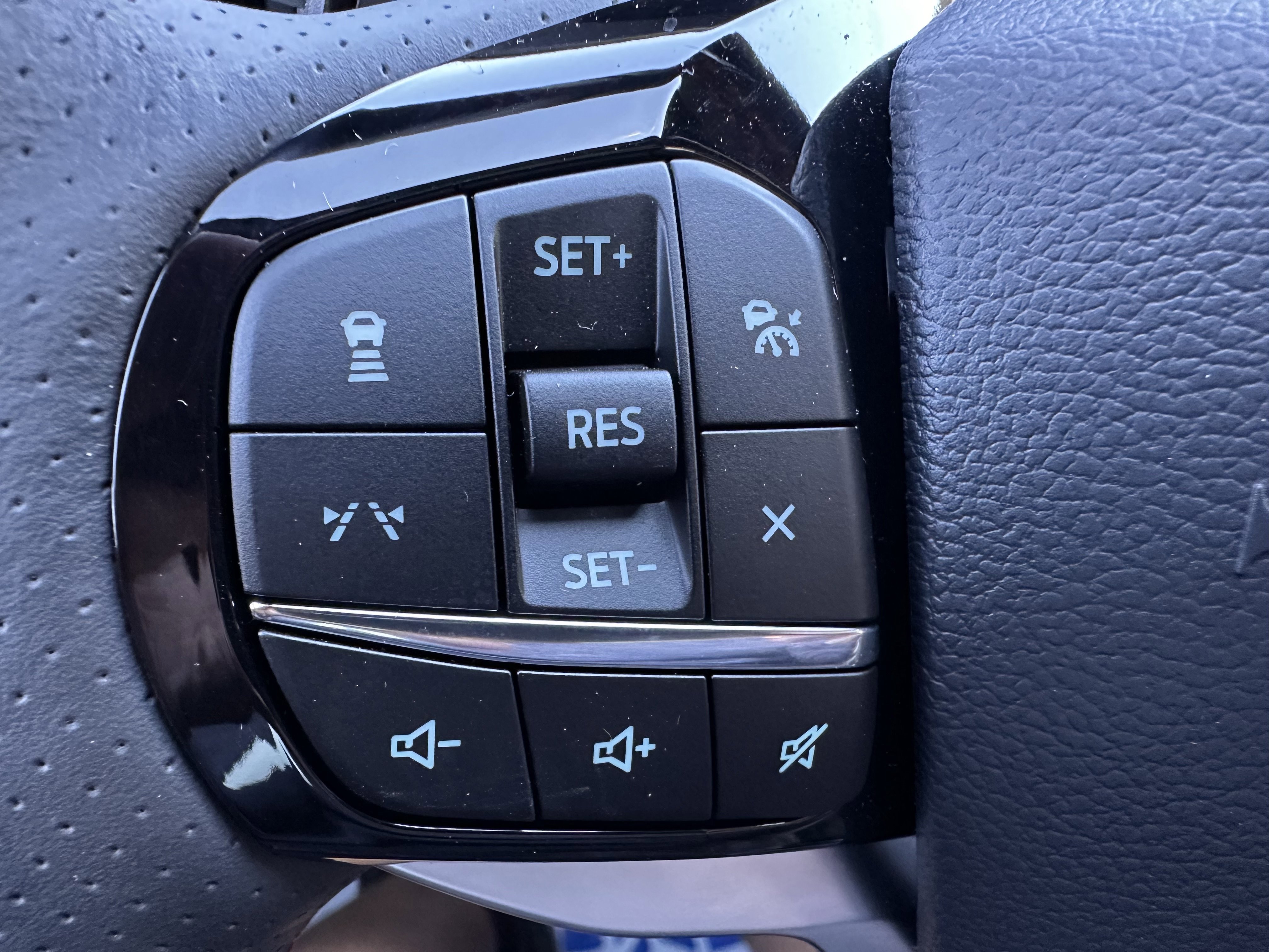 New 2026 Ford Explorer ST image 21