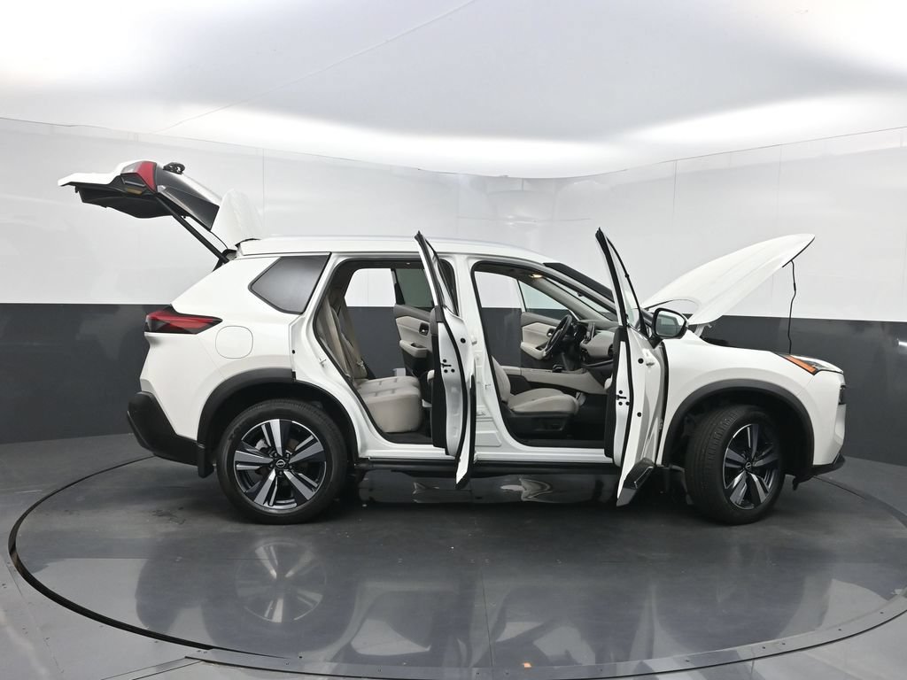 Used 2023 Nissan Rogue SL FWD image 33