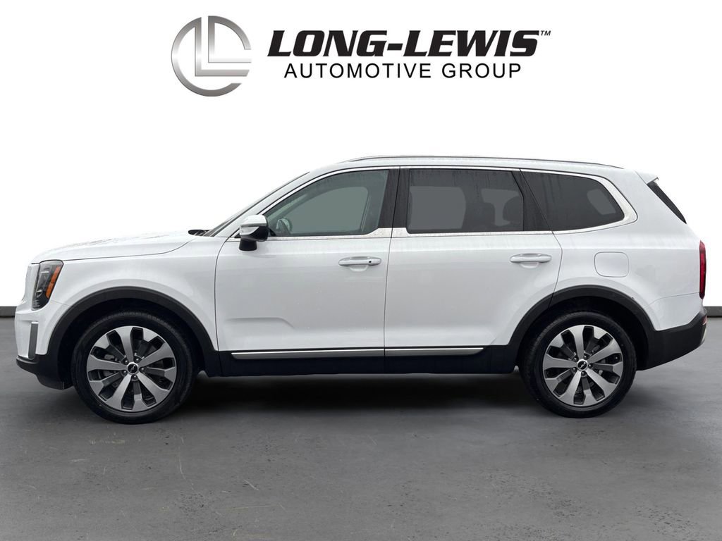 Used 2022 Kia Telluride S image 2