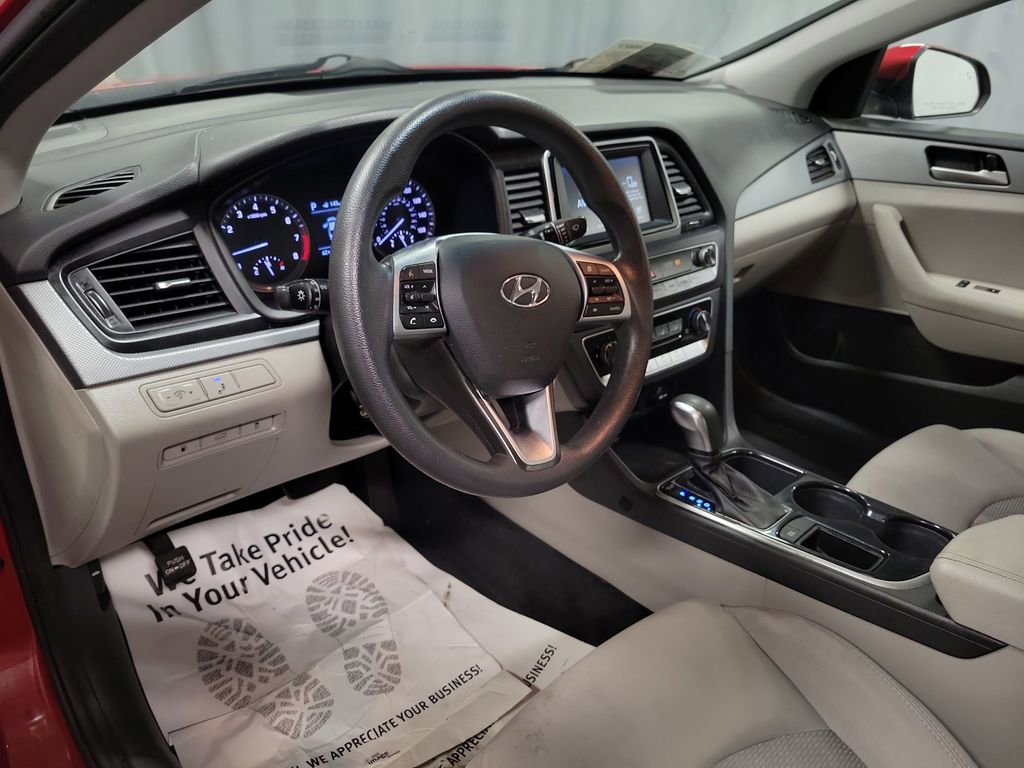 Used 2019 Hyundai Sonata SE image 14