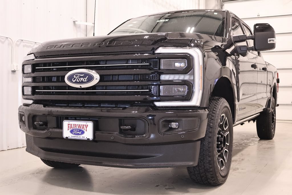 Certified 2025 Ford F350 Platinum AWD/4WD image 6
