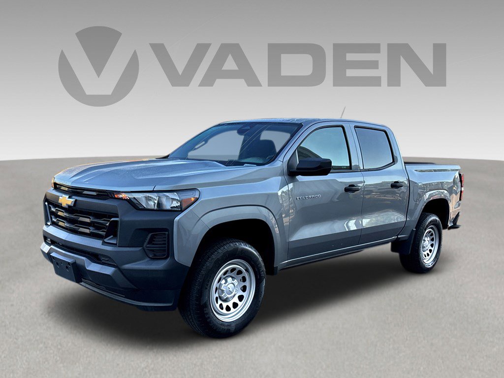 Certified 2024 Chevrolet Colorado W/T RWD image 3