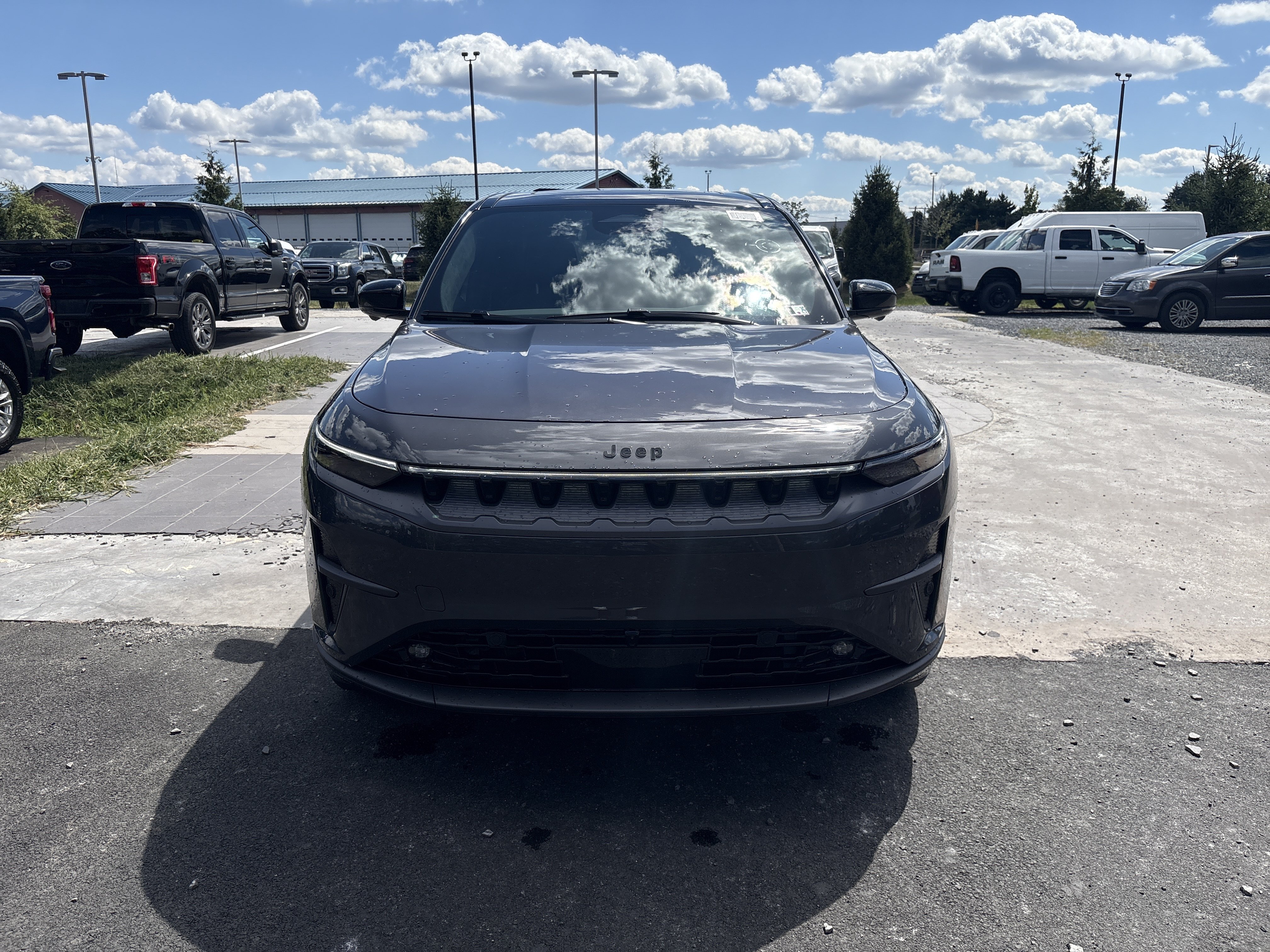 New 2025 Jeep Wagoneer S Launch Edition w/ Trailer Tow Group AWD/4WD image 2