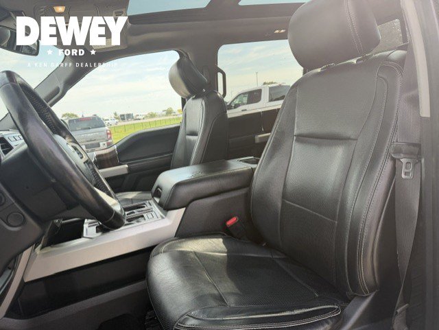 Used 2017 Ford F150 Lariat w/ Equipment Group 502A Luxury AWD/4WD image 12