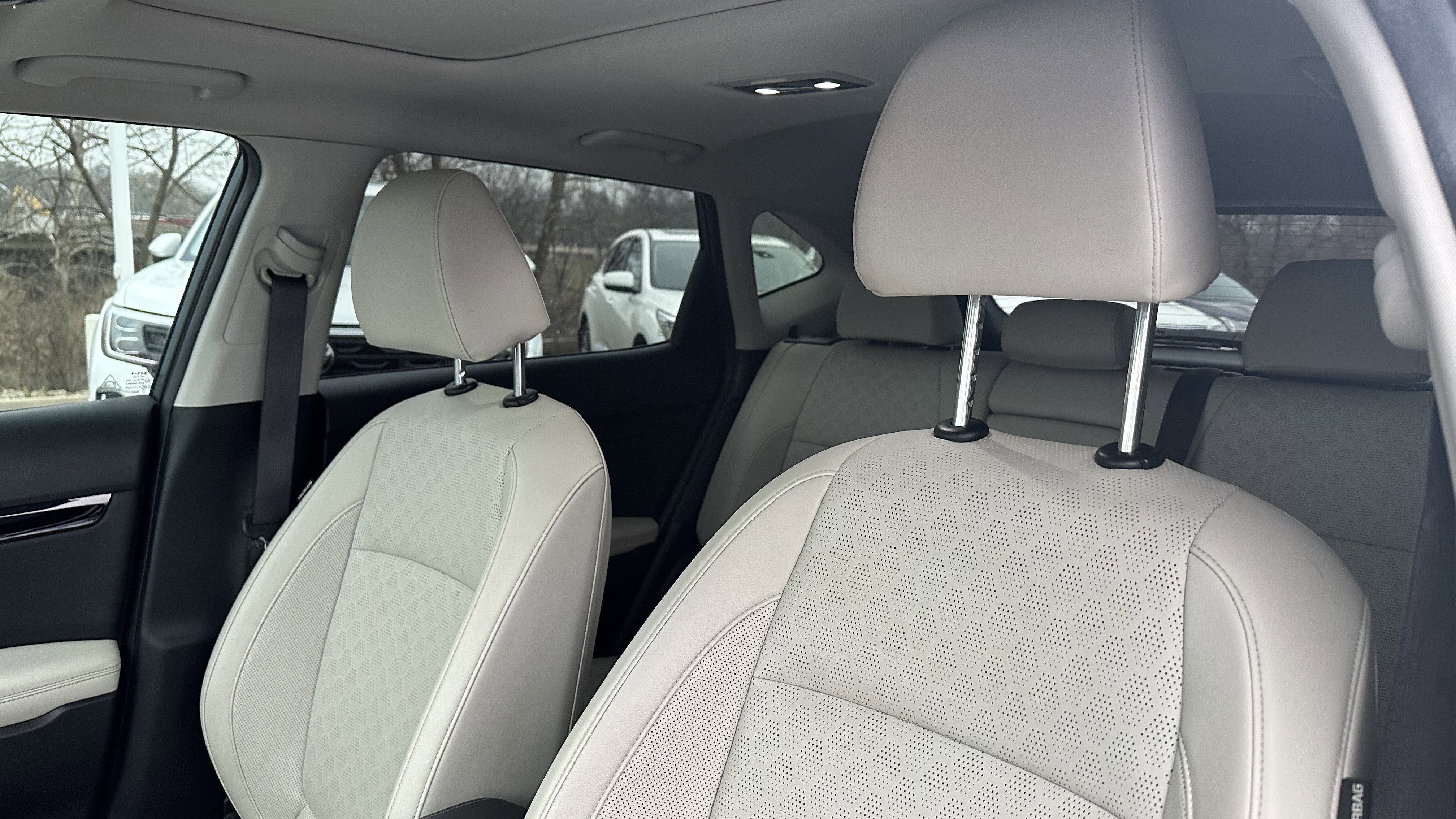 Used 2022 Kia Seltos SX w/ Sunroof Package image 20