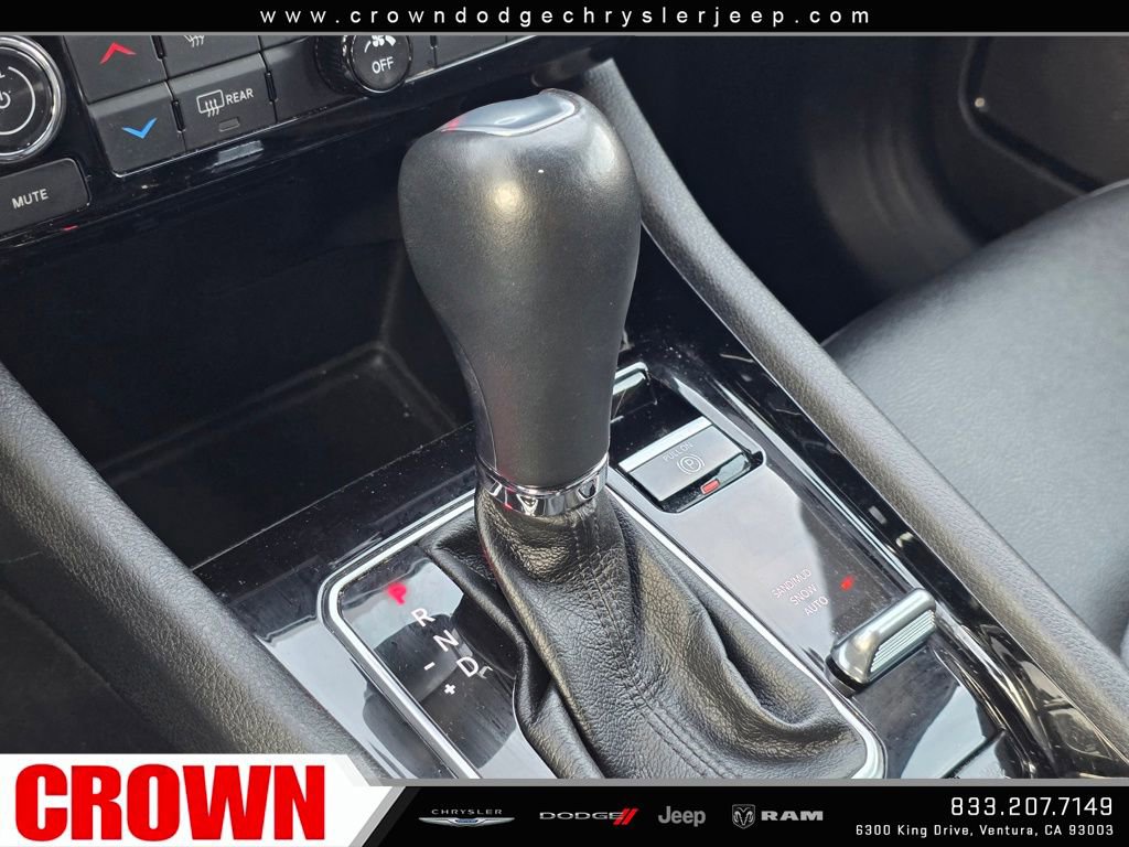 Used 2024 Jeep Compass Limited image 11