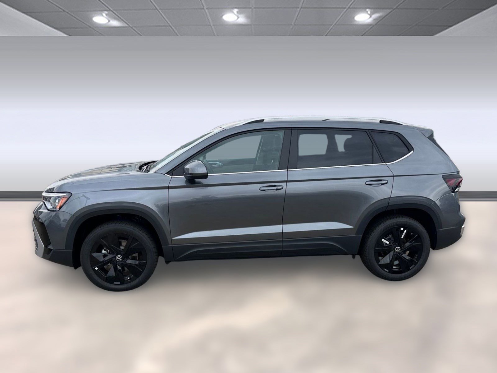 New 2026 Volkswagen Taos SE image 2