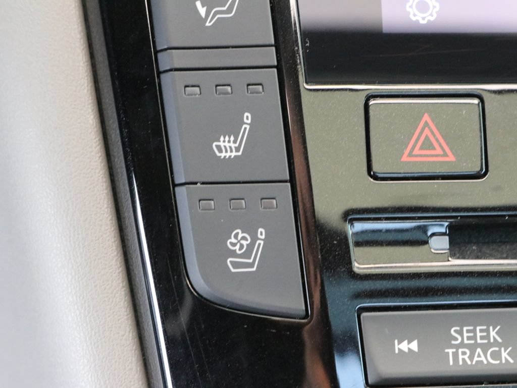 Used 2023 INFINITI QX50 Sensory AWD/4WD image 23