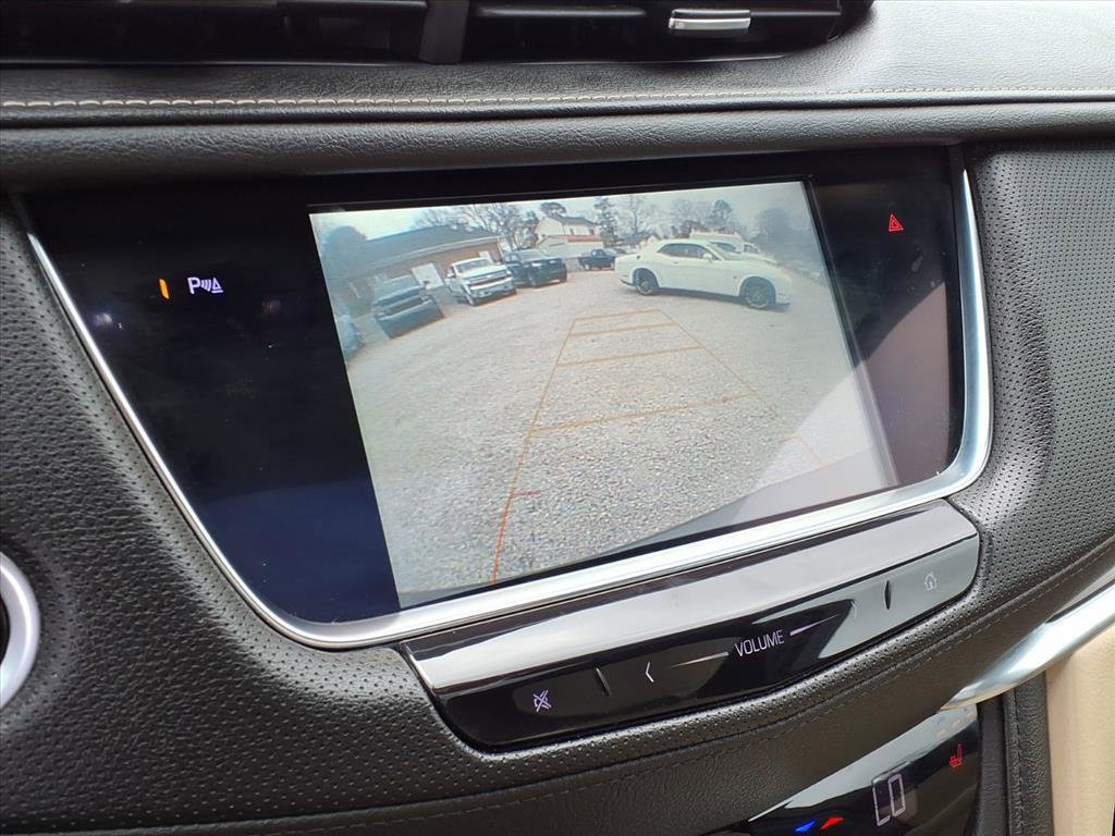 Used 2018 Cadillac XT5 Luxury w/ Driver Awareness Package image 22