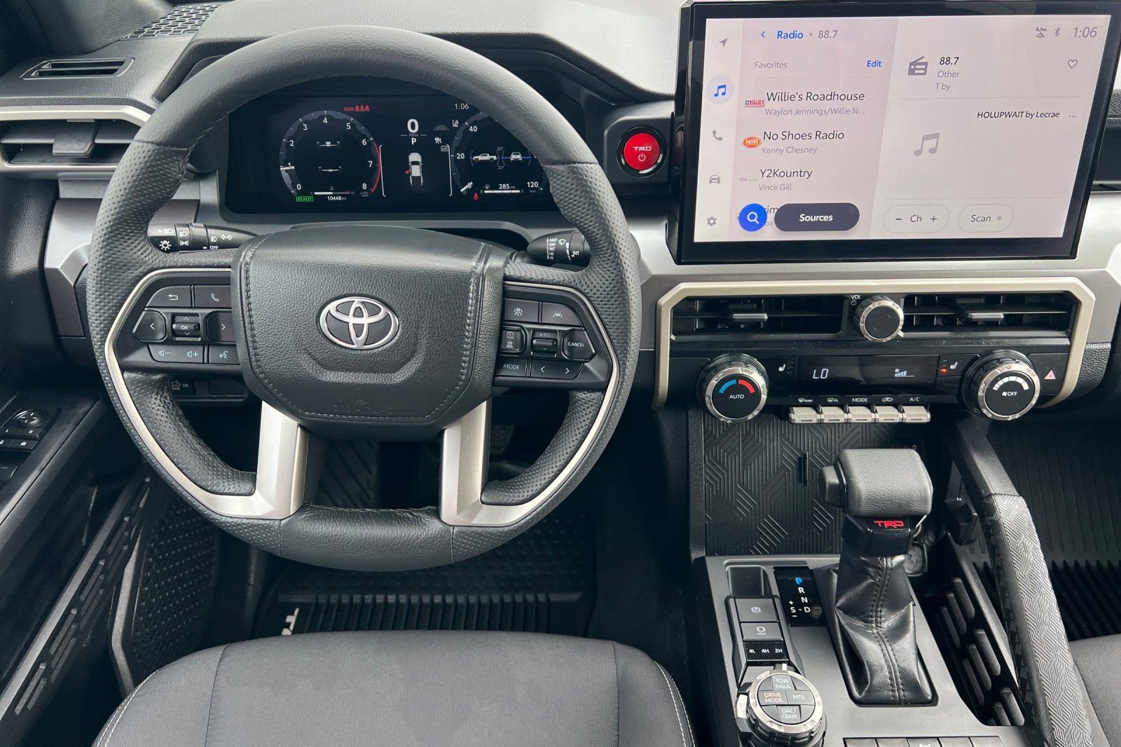 Certified 2025 Toyota Tacoma TRD Off-Road image 11