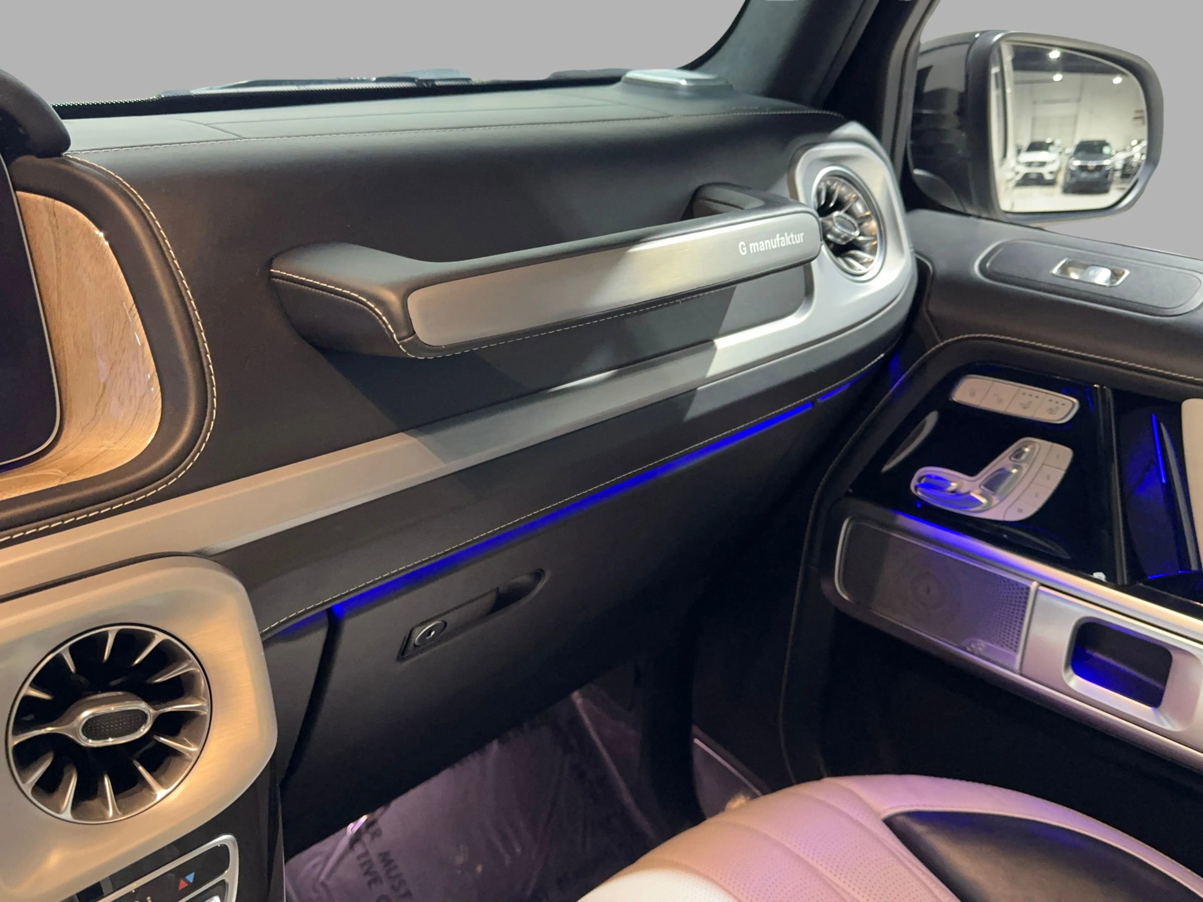 Used 2021 Mercedes-Benz G 550 G 550 image 37