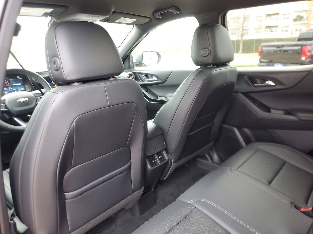 New 2026 Chevrolet Equinox LT w/ Convenience Package II image 10