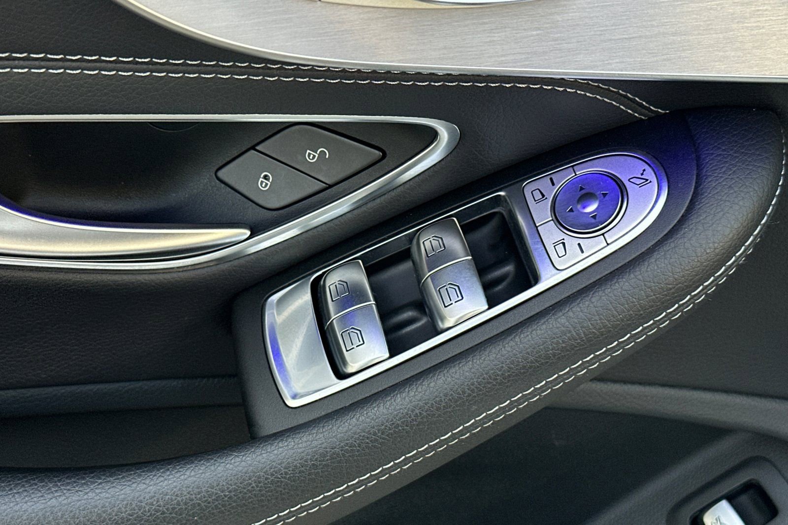 Certified 2021 Mercedes-Benz C 300 Cabriolet image 28