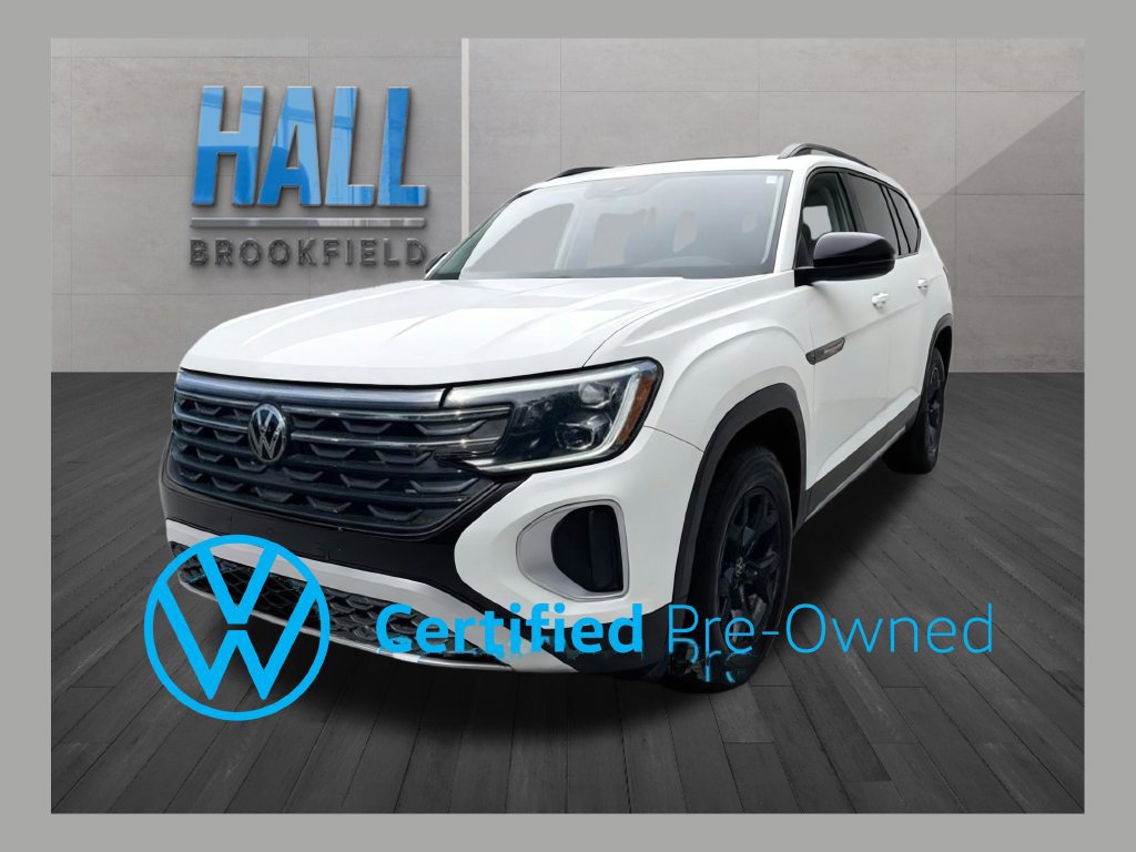 Certified 2024 Volkswagen Atlas Peak Edition SE AWD/4WD image 1