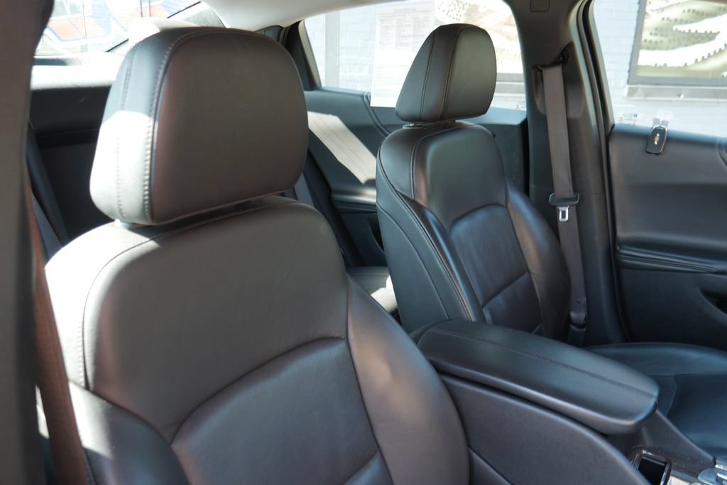 Used 2024 Chevrolet Malibu LT FWD image 12