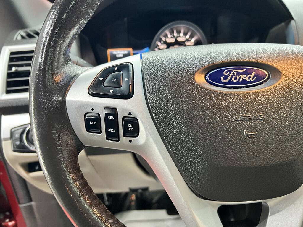 Used 2015 Ford Explorer XLT w/ Equipment Group 202A image 22