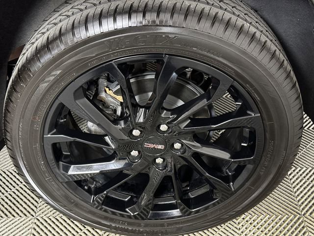 Used 2023 GMC Terrain SLE w/ Driver Convenience Package FWD image 34