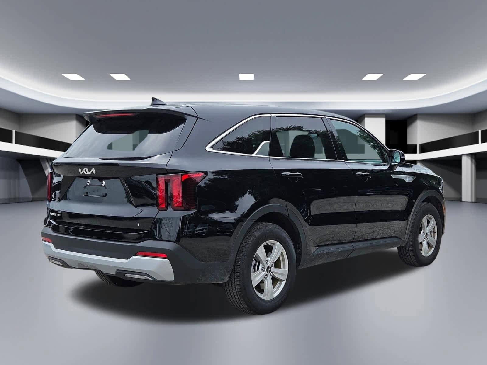 Certified 2026 Kia Sorento LX FWD image 5