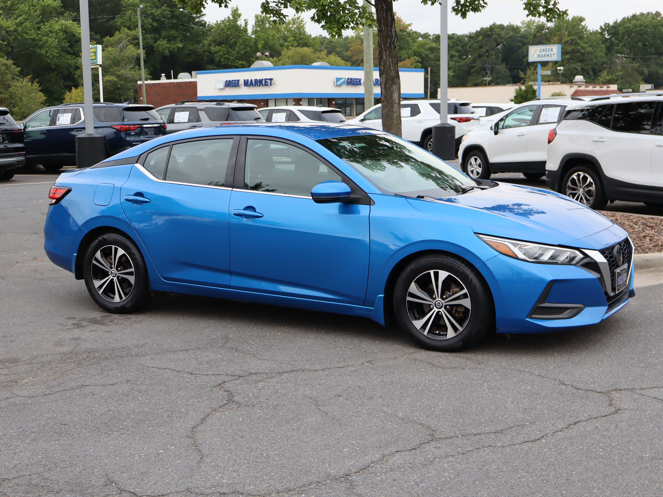 Used 2020 Nissan Sentra SV FWD image 2