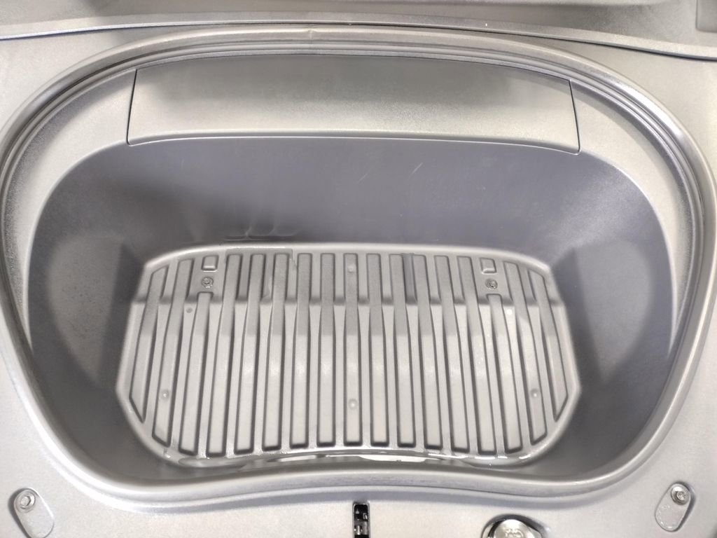 Used 2024 Tesla Model 3 Performance image 7