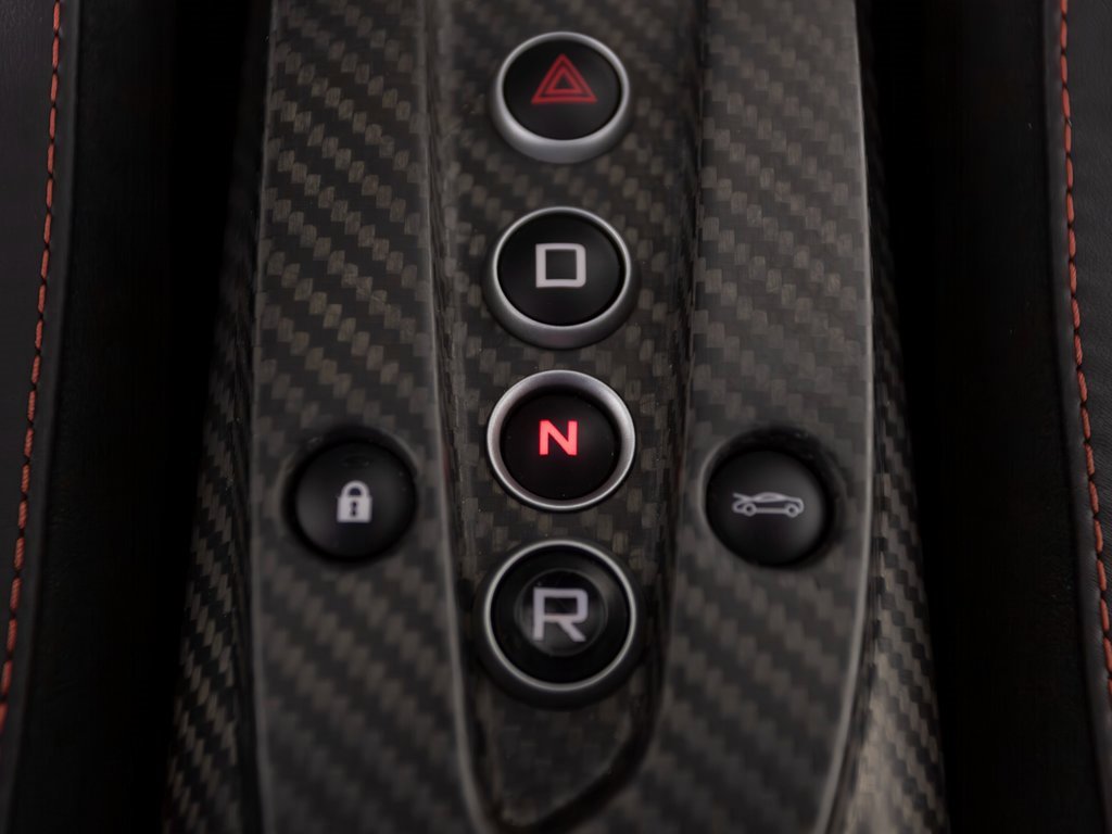 Used 2014 McLaren P1 image 26