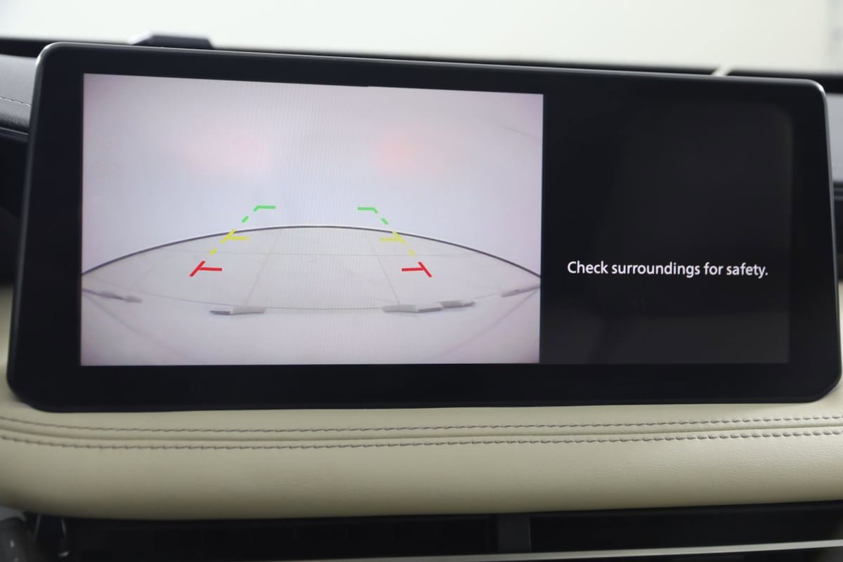 Used 2023 INFINITI QX60 Pure AWD/4WD image 9