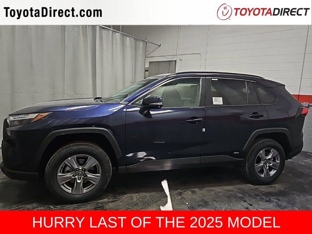 New 2025 Toyota RAV4 XLE image 4