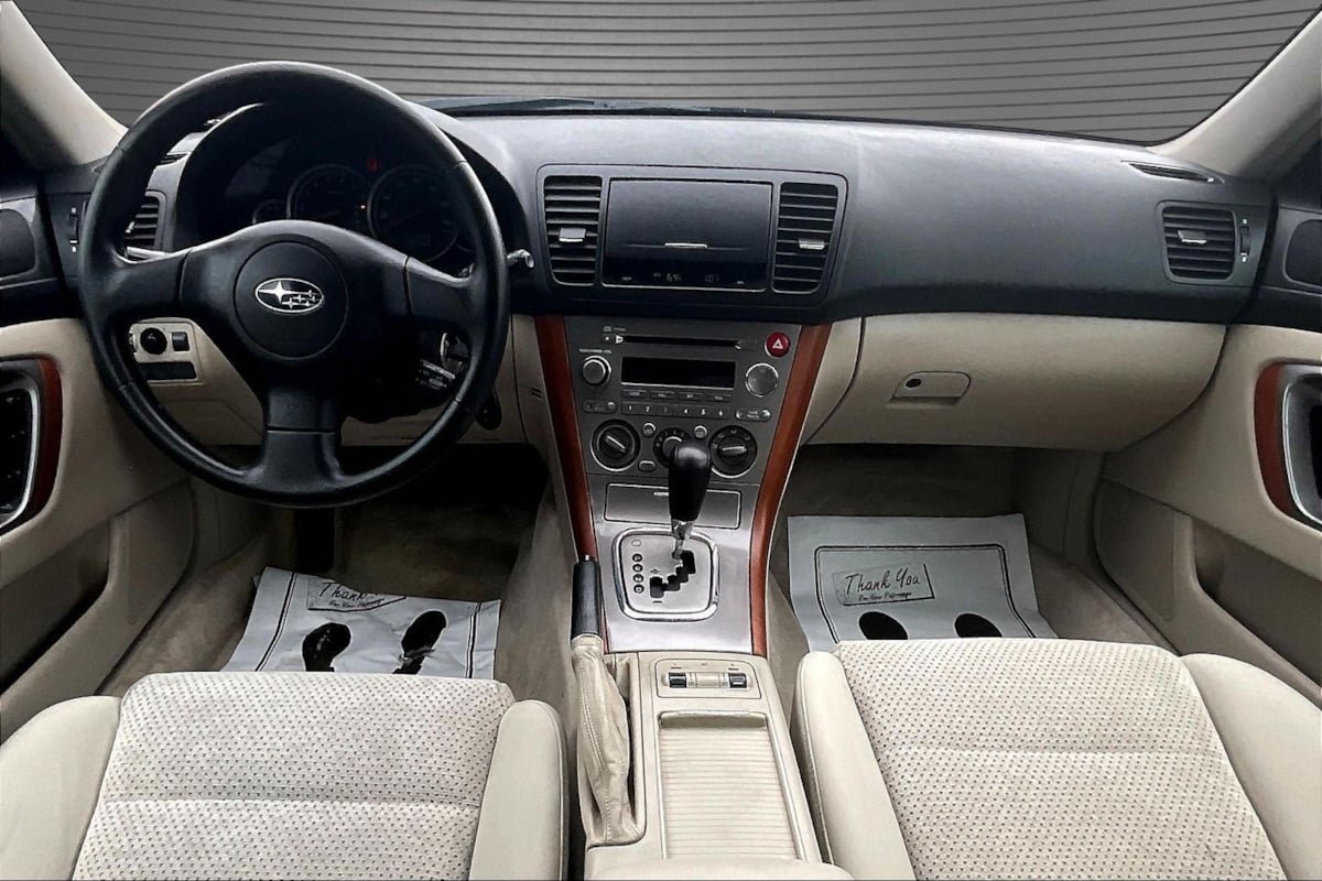 Used 2006 Subaru Outback 2.5i AWD/4WD image 7