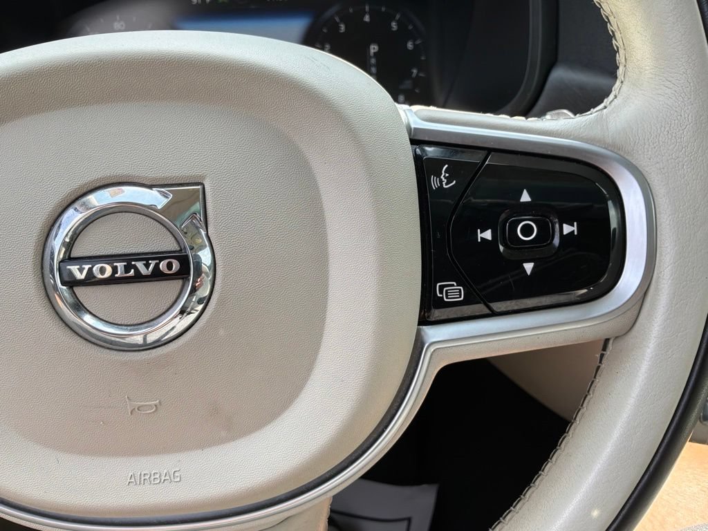 Used 2020 Volvo V90 T6 Cross Country w/ Protection Package AWD/4WD image 17